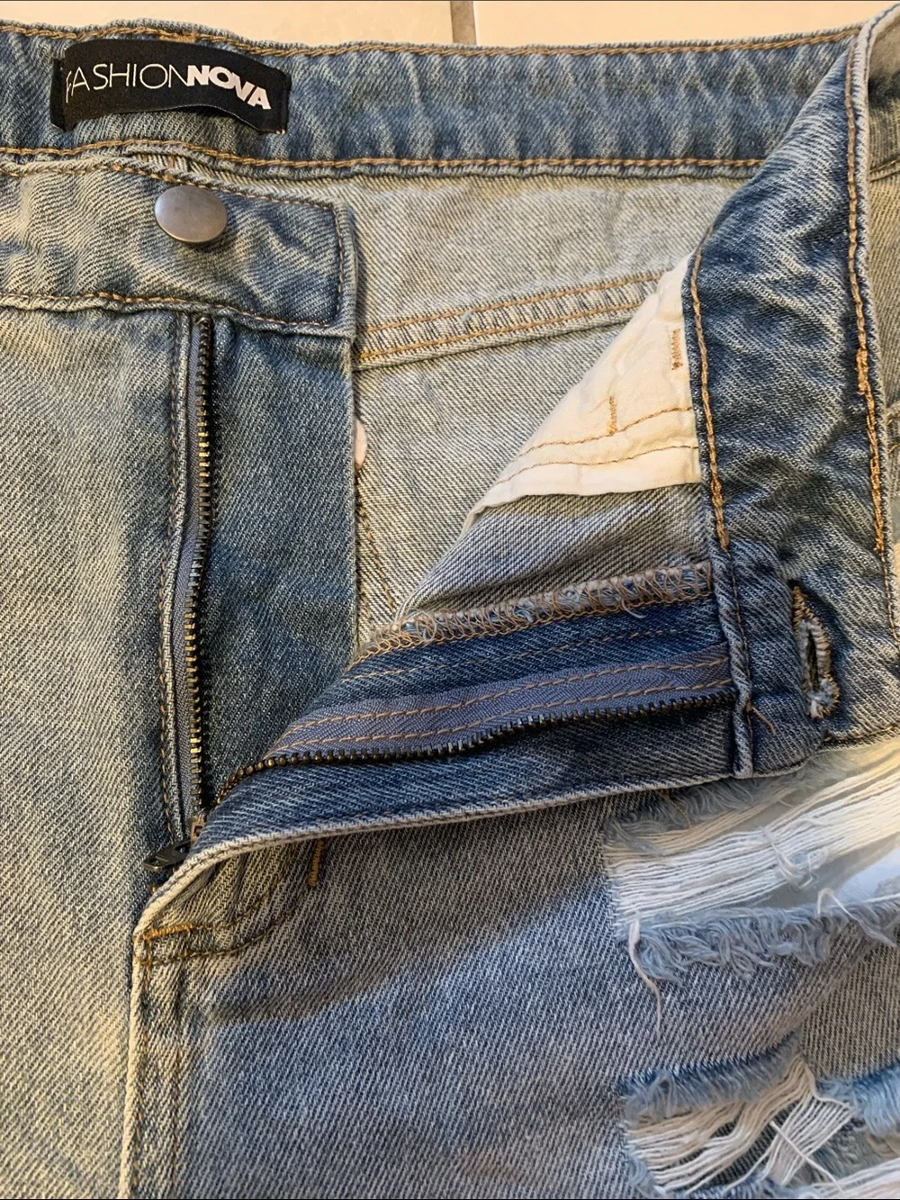 Fashion Nova Jean Shorts - Picture 7 of 7